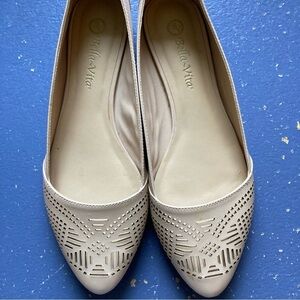 Bella Vita  Flats, EUC, Size 8 WW